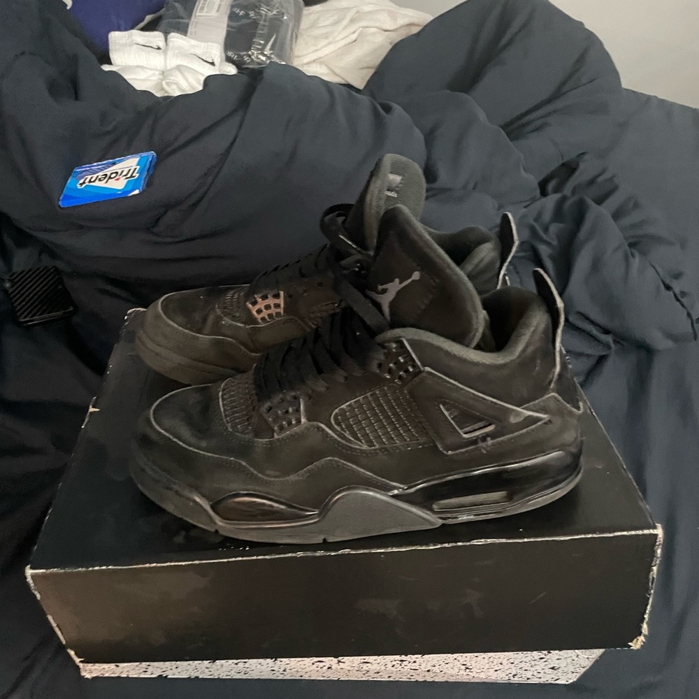 Black cats 4 used pre owned